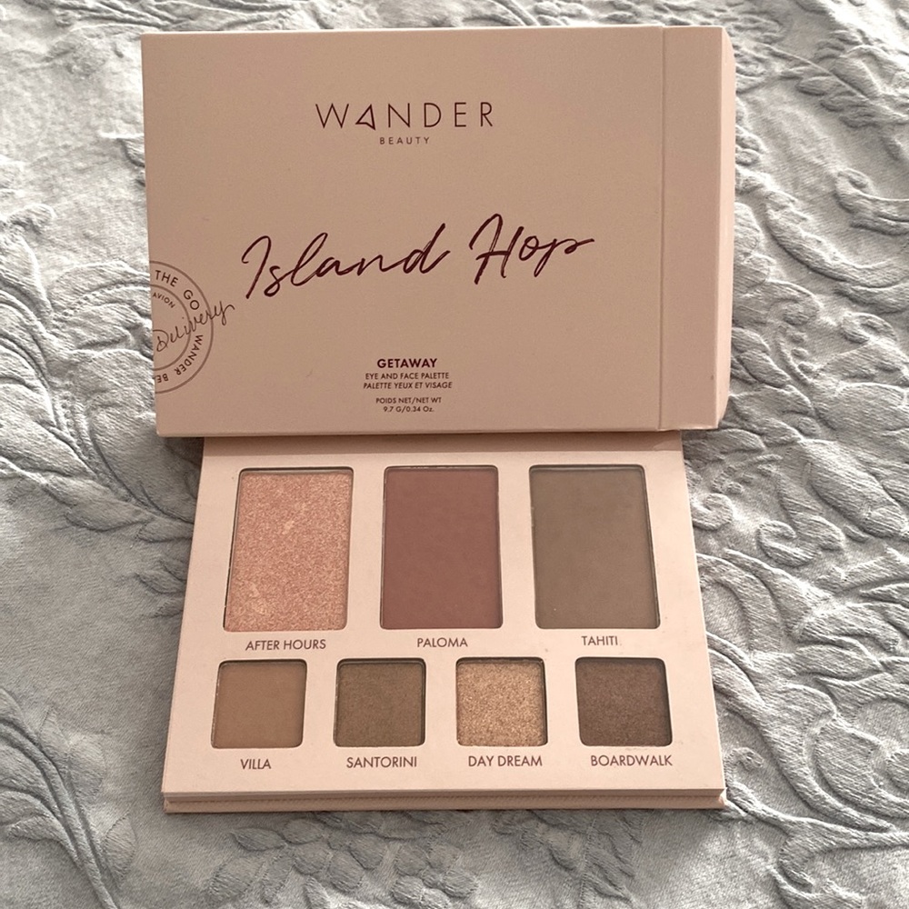 Wander beauty Island Hop gateway eye and face palette bnib